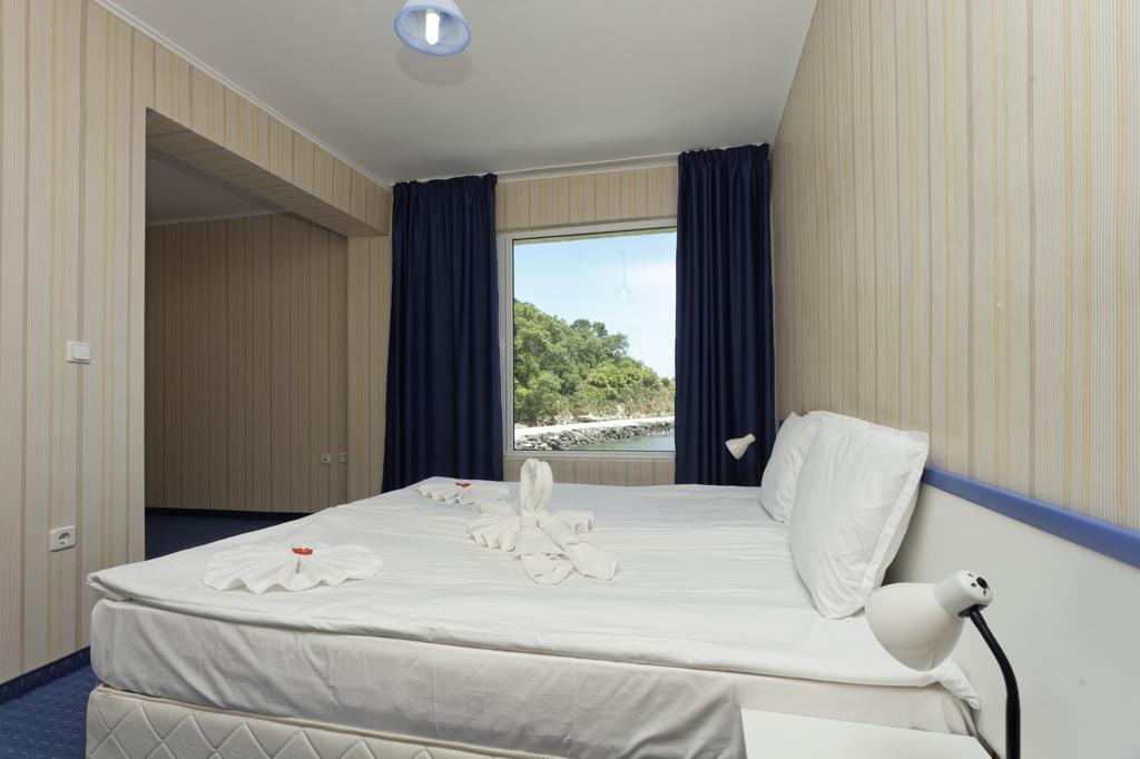 Hotel Marina Kiten  Cameră foto