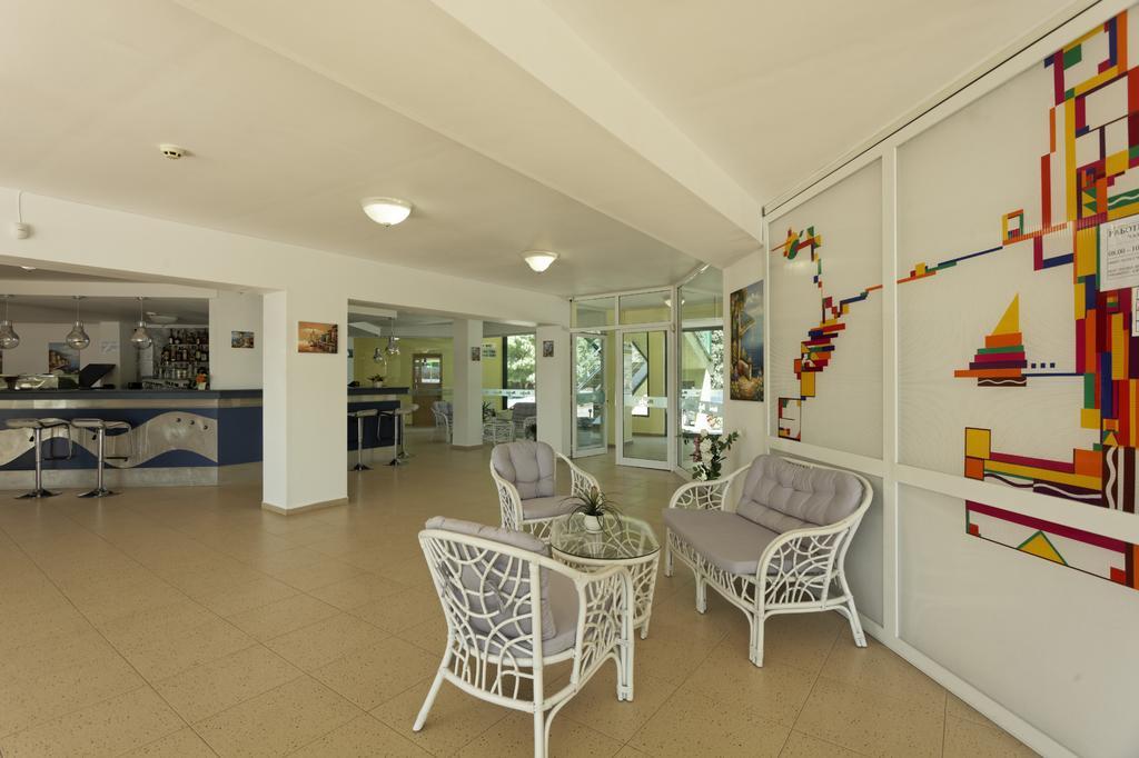 Hotel Marina Kiten  Exterior foto
